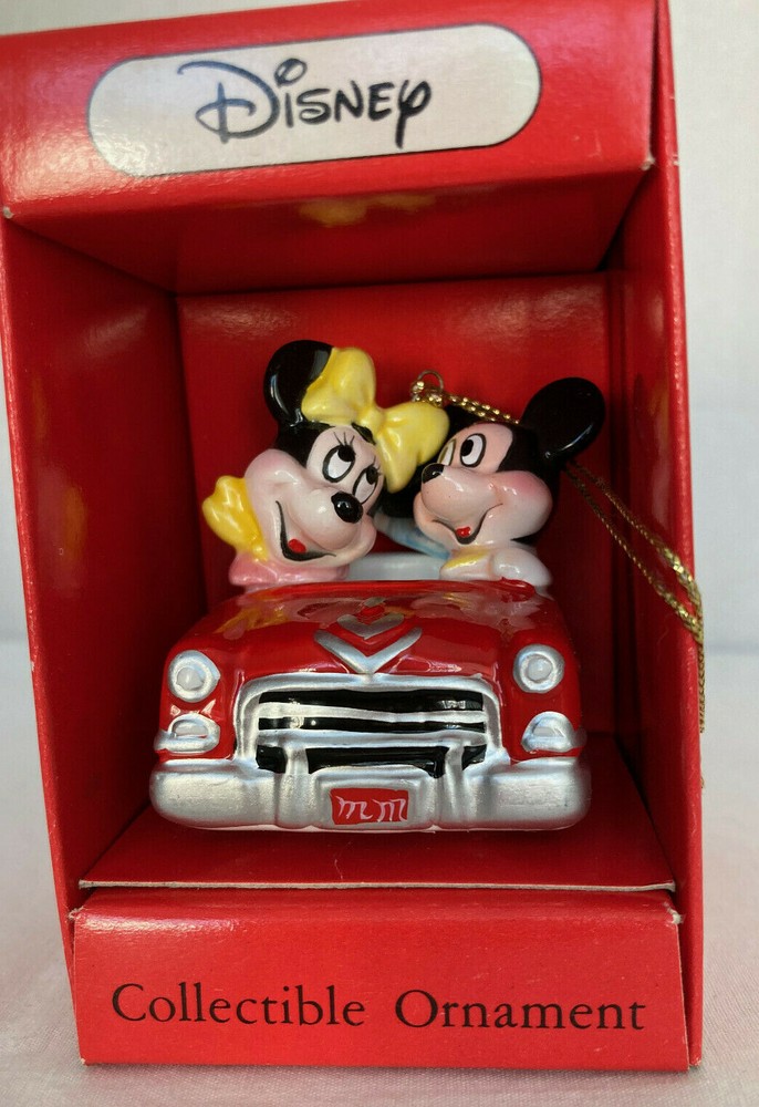 Disney Mickey and Minnie in Chevy