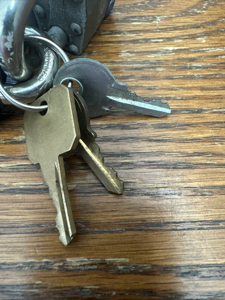 Master Lock Padlocks with 3 keys