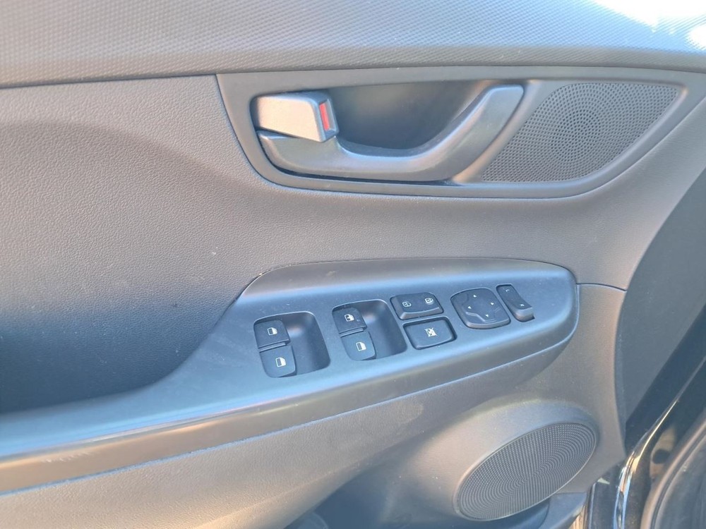 KONA 2019 Glove Box 4860751