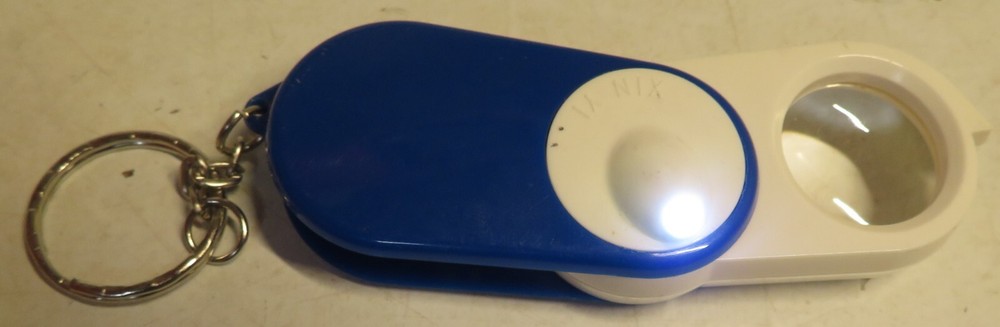 Folding Magnifying Glass Magnifier with Light Keychain Lighted Handheld Pocket