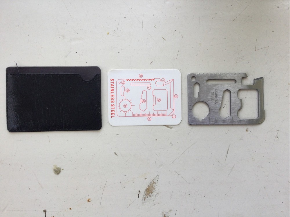 CAMPING LANTERN FLASHLIGHT AND BEACON Two In One With Box