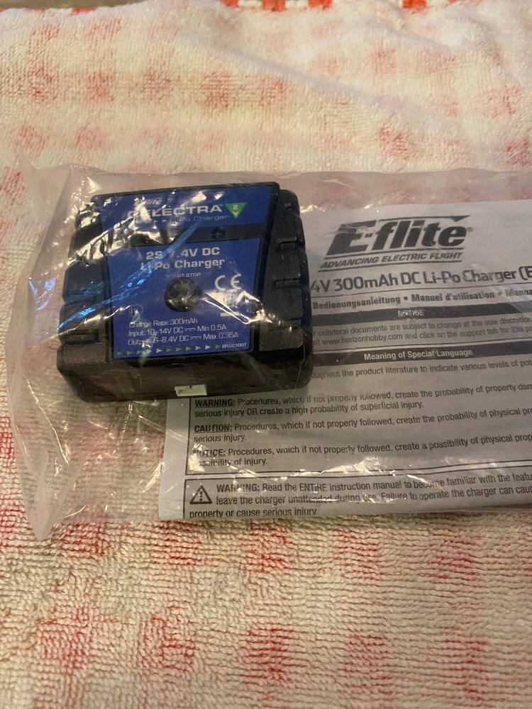 E-FLITE EFLUC1007 DC LI-PO CHARGER