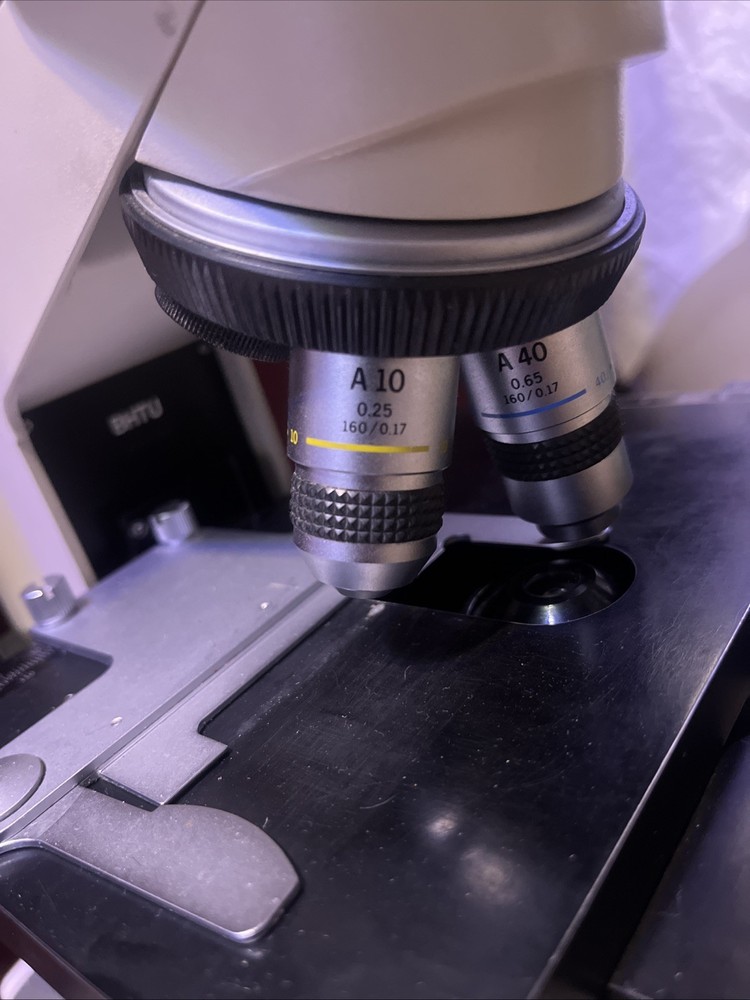 Olympus BH-2 BH2 BHTU Binocular Microscope with 2 Eyepieces and 3 Objectives