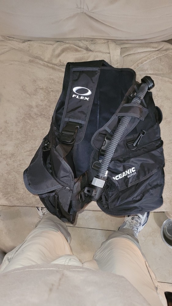 Oceanic bioflex Medium BCD Jacket