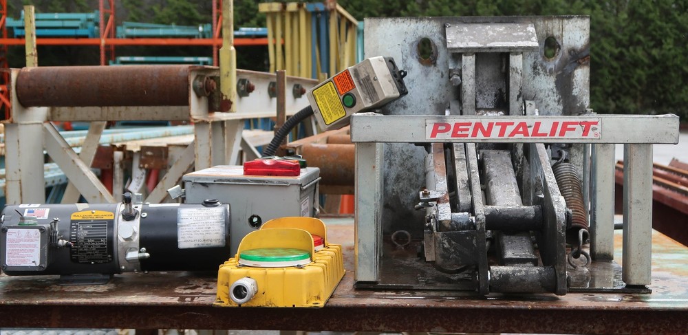 Pentalift HFR32 Vehicle Restraint Safety System