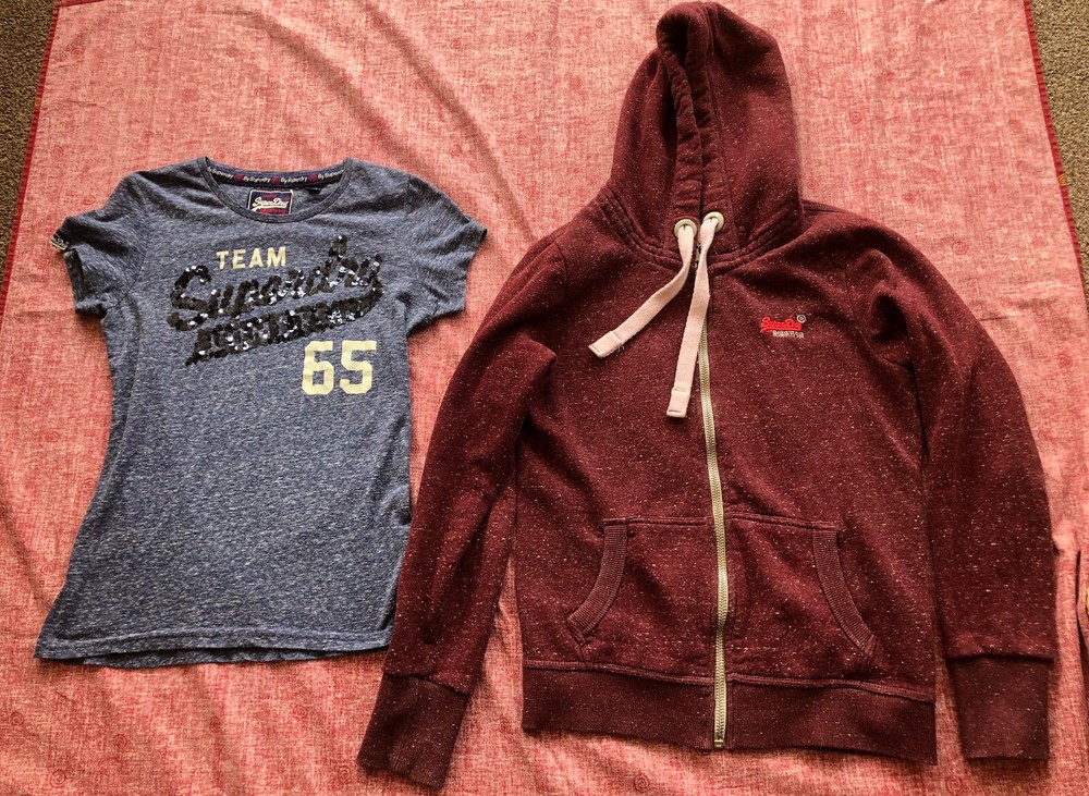 2 ITEM CLOTHES BUNDLE SIZE MEDIUM SEE PHOTOS