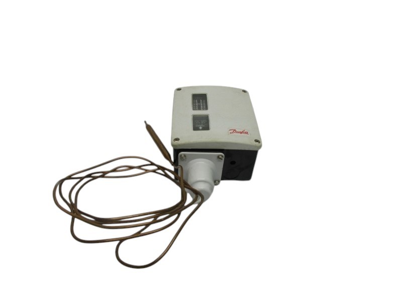 DANFOSS 17-5135 THREMOSTAT  UNMP