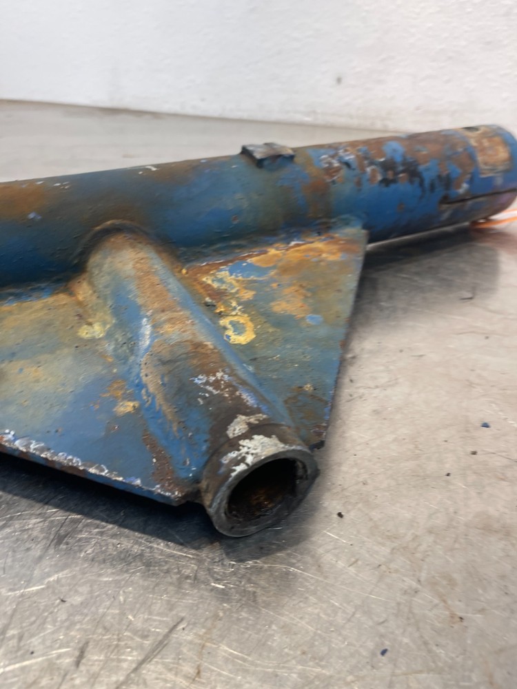 Long 260 Tractor Center Front Axle Bracket