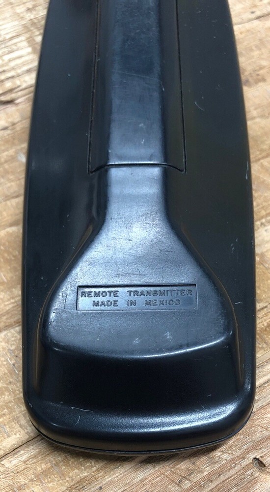 Used RCA Universal Remote Controller Sub 7 8R18064.