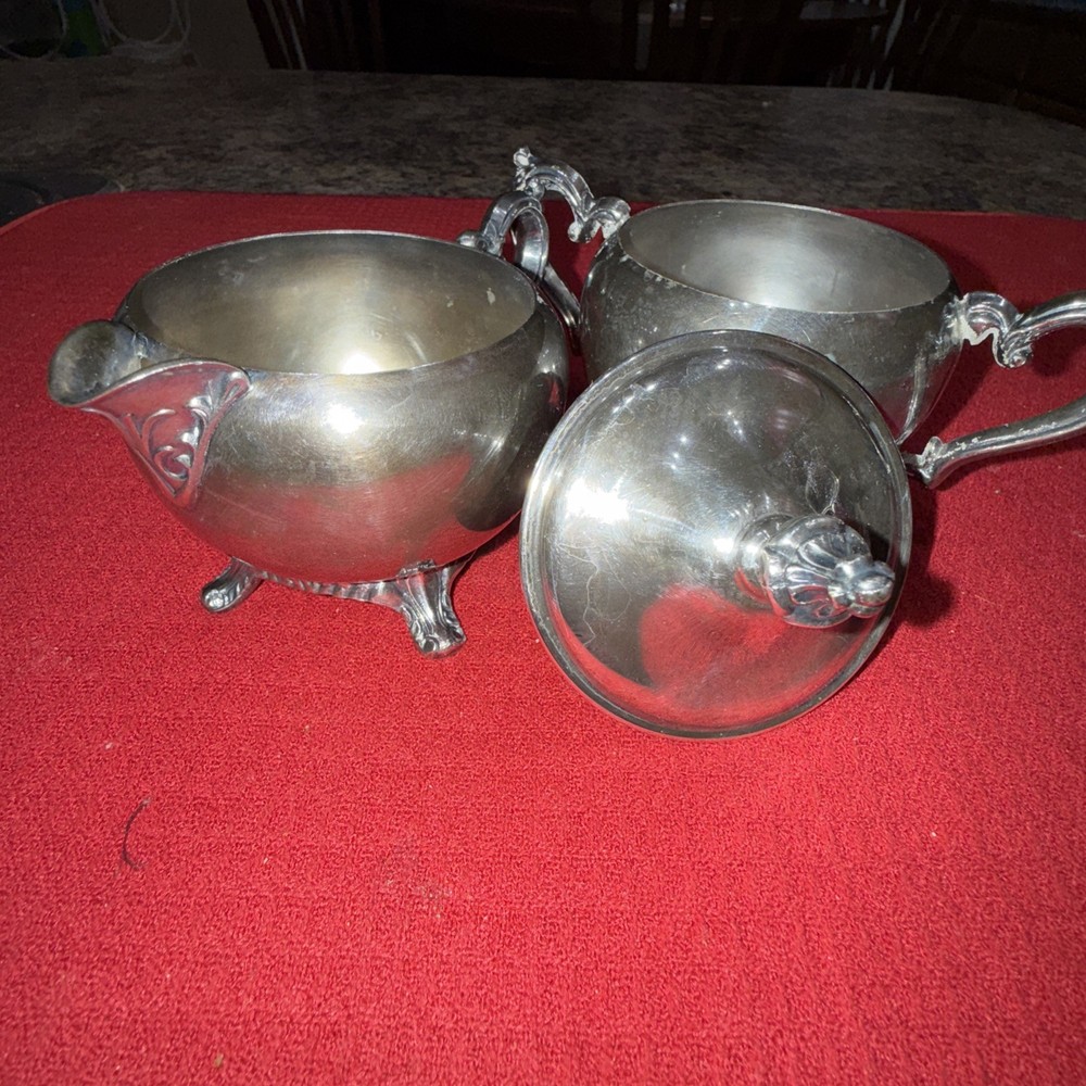 Silver plated creamer and sugar bowl