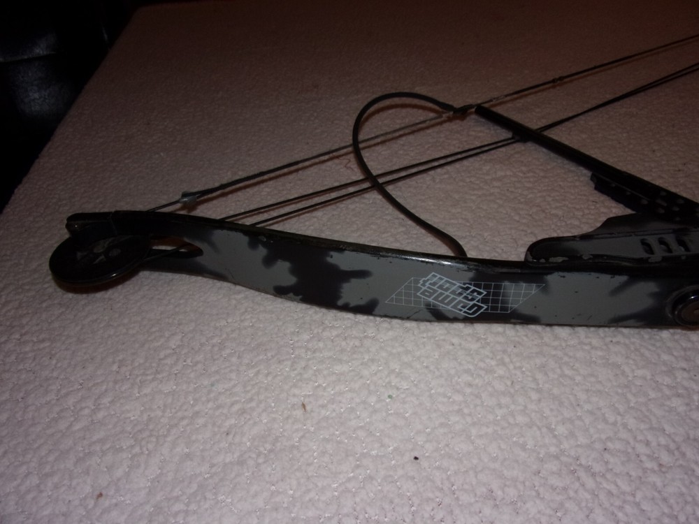 PSE Game Sport Compound Bow