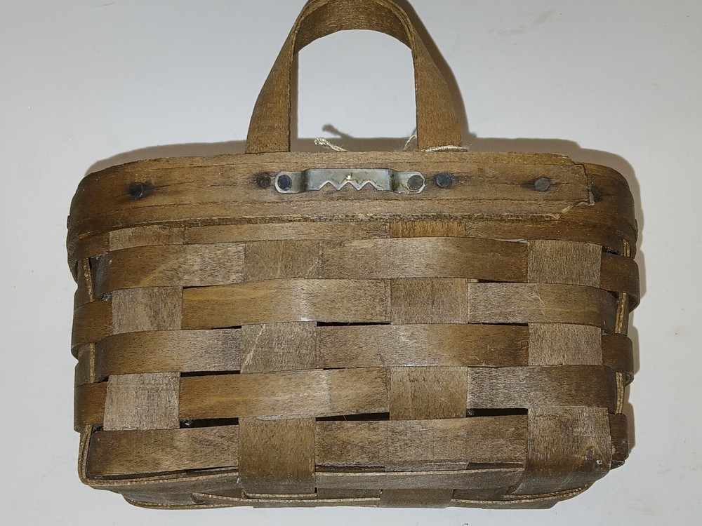 1981 1 Longaberger Keepsake Basket w/Leather Handle & 1 Smaller Signed 1981