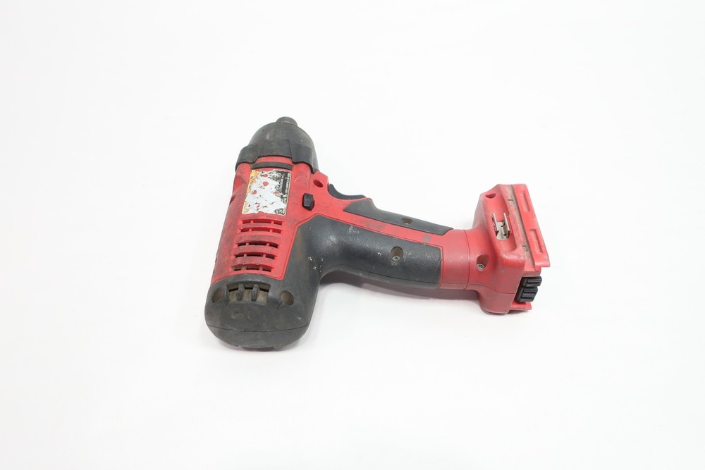 Milwaukee 2601-22 18v Compact Driver/drill Kit