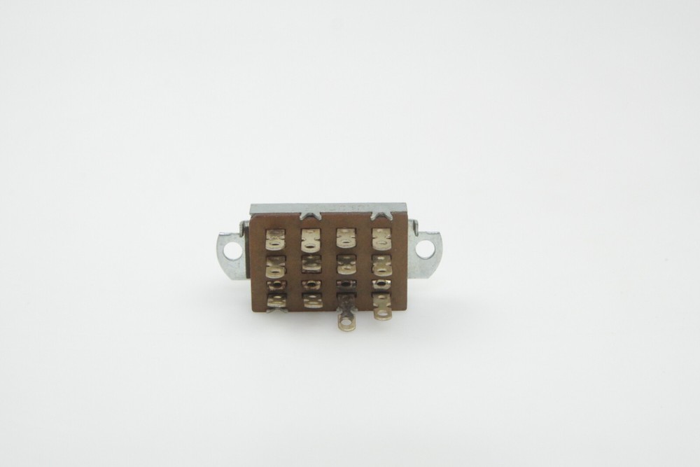 11 SWITCH SLIDE DPDT ON-OFF 6A 125VAC 3A