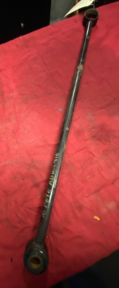 Front Radiator Support Arm PETERBILT 379, BUSHING BAD AND OR MISSING