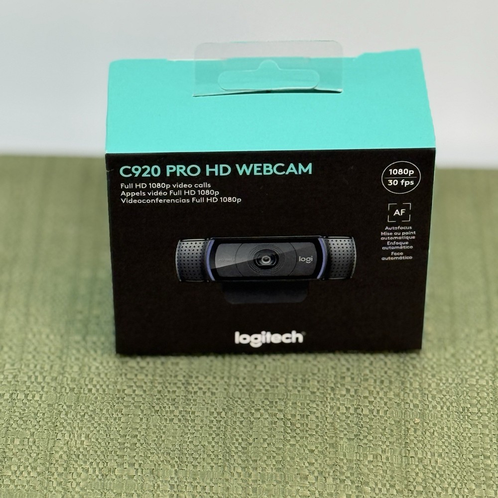 Logitech C920 Pro HD Webcam - Black
