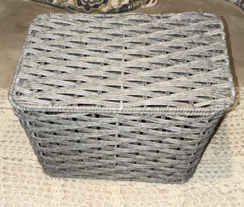 Rectangular Wicker Basket Gray Freestanding Indoor Décor With Lid