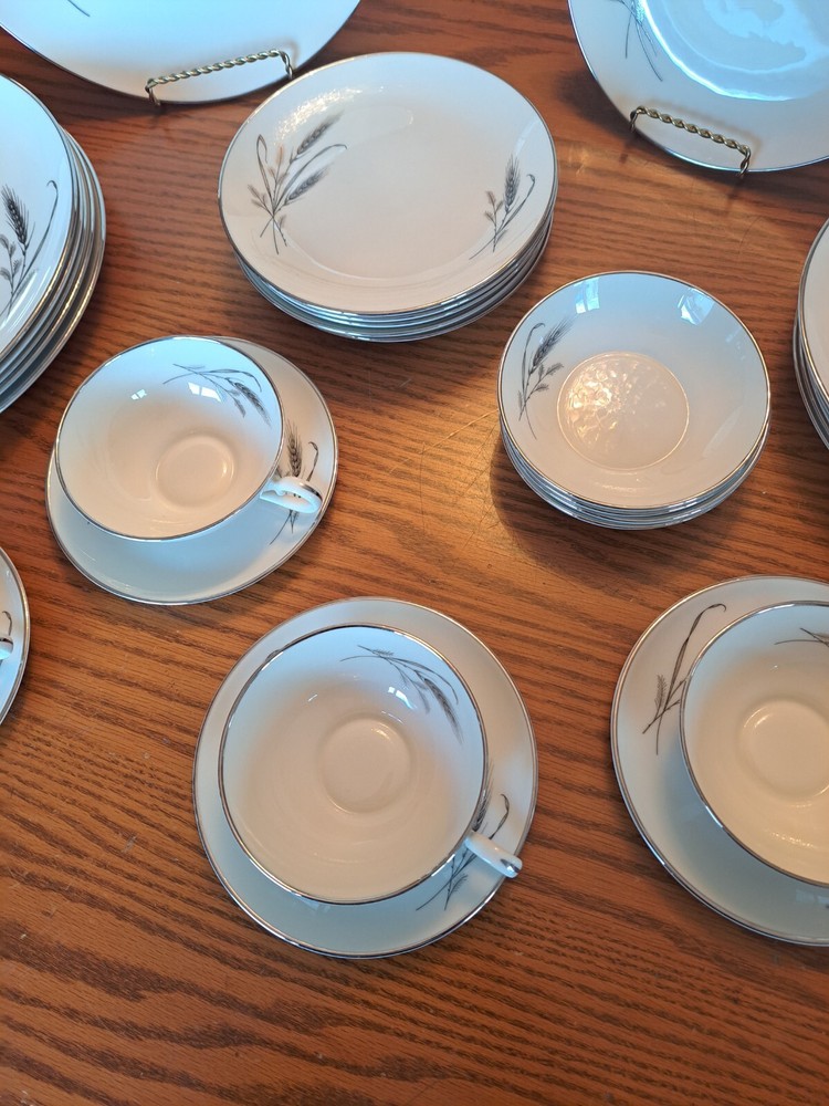 Society Dinnerware Made In USA Harvest Time Platinum Pattern 33 Piece Grouping