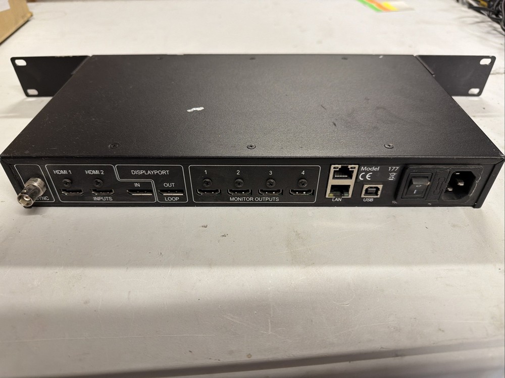 DATAPATH Fx4 Display Controller with Four HDMI Port Outputs