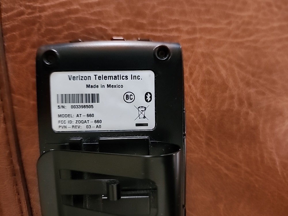 HUM by VERIZON Telematics System Bluetooth Speaker AT-660