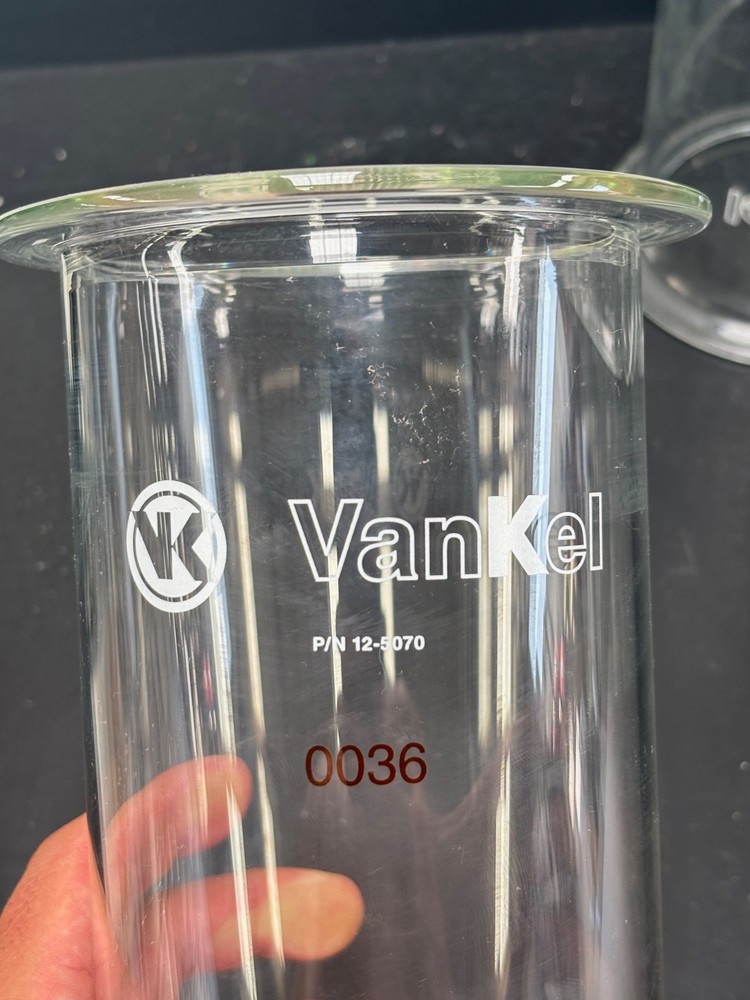 (3) VanKel 12-5070 Clear 2000mL / 2L Glass Vessels for Tablet Dissolution System