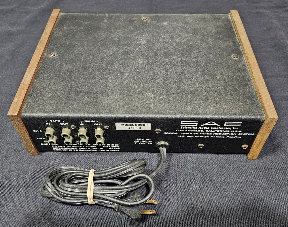 SAE Model 5000A Impulse Noise Reduction System - Tested Powers On