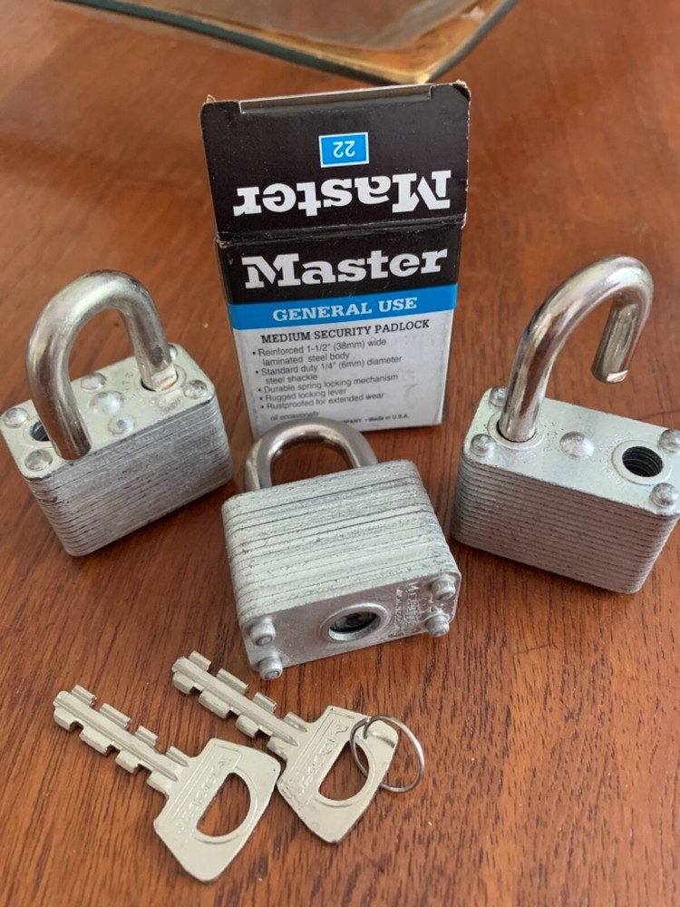 Master padlock 1.5” medium security - set of 3 with 2 keys