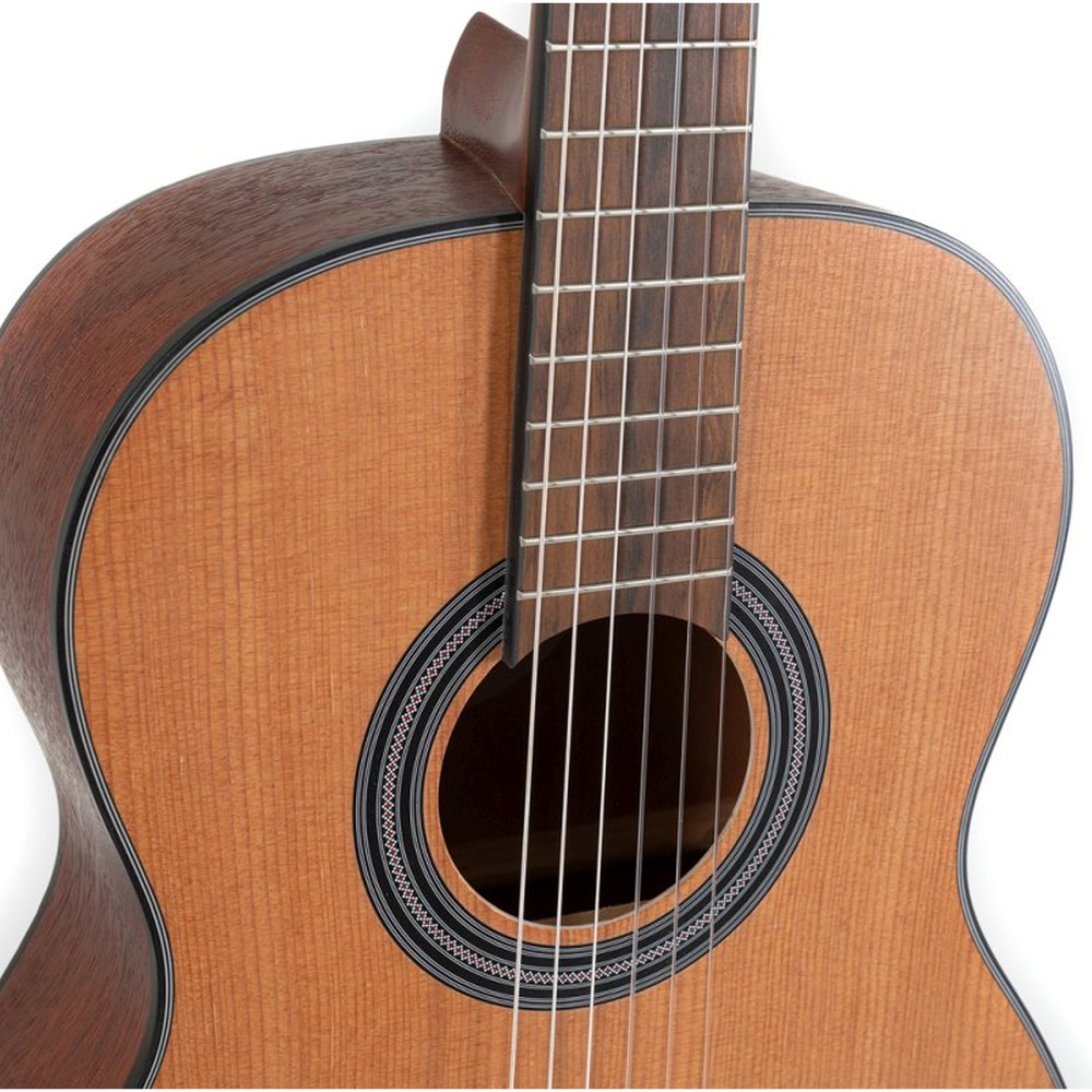 GEWA Student Classical Guitar 4/4 Natural Cedar Top