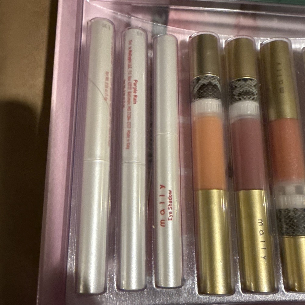 mally gift set 11 pc make up