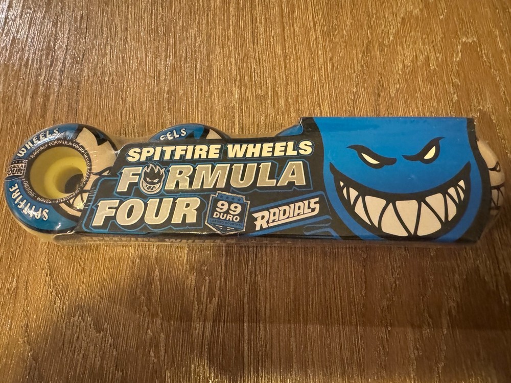 Spitfire Formula Four 99a 52mm