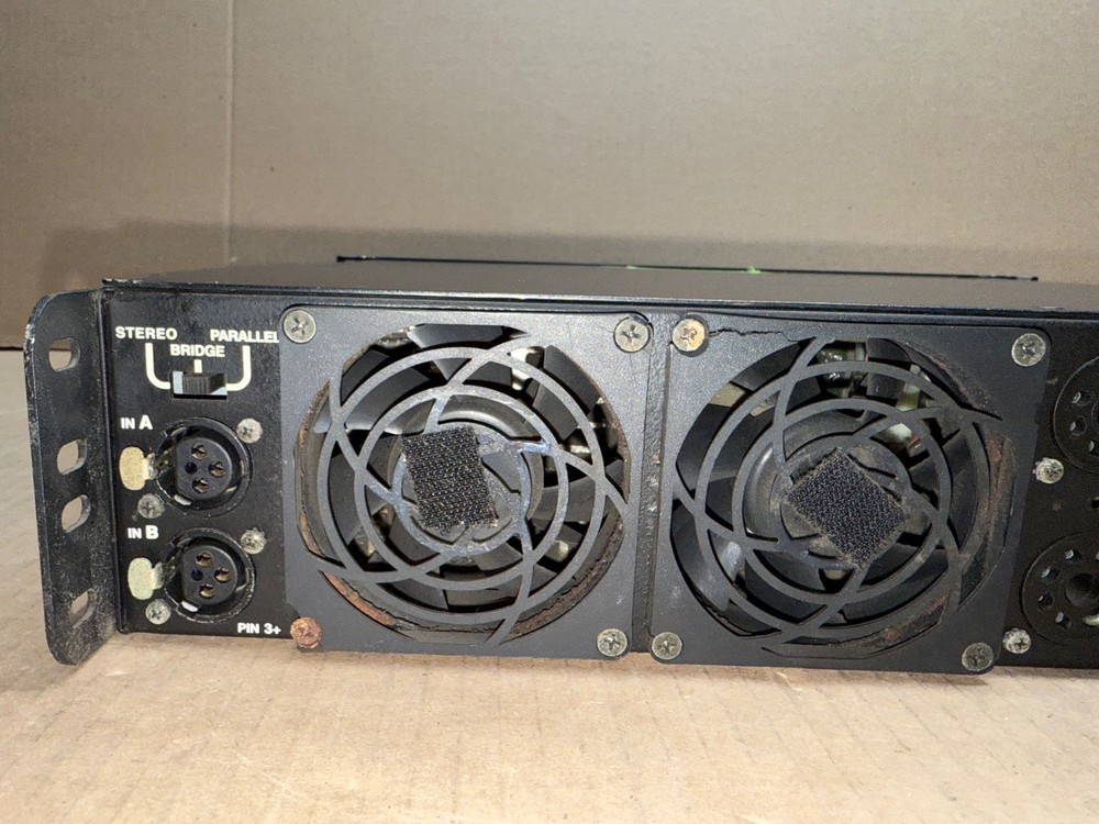 CREST AUDIO 7001 PROFESSIONAL POWER AMPLIFIER - TESTED