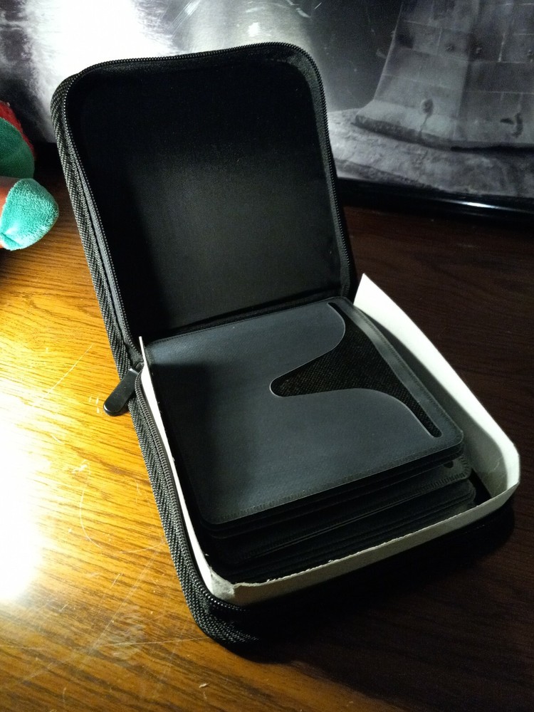 CD DVD Storage Carry Case 24 Disc Capacity Wallet CD Storage Carrying Case