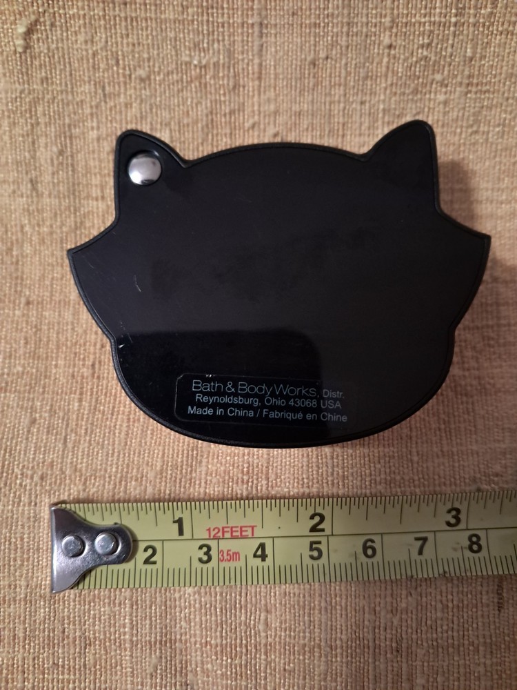 Cat Swivel Compact