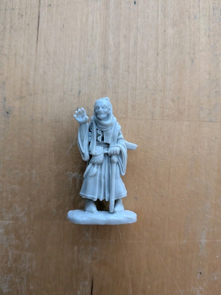 Reaper Bones Estra, Human Spiritualist
