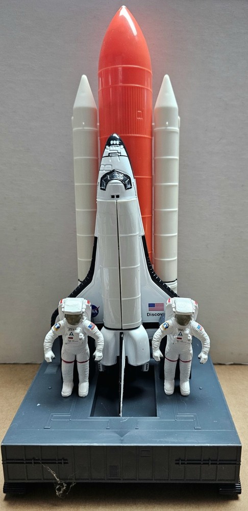 Space Shuttle Launch Display Set, NASA Space Adventure Series, by Daron, 12"