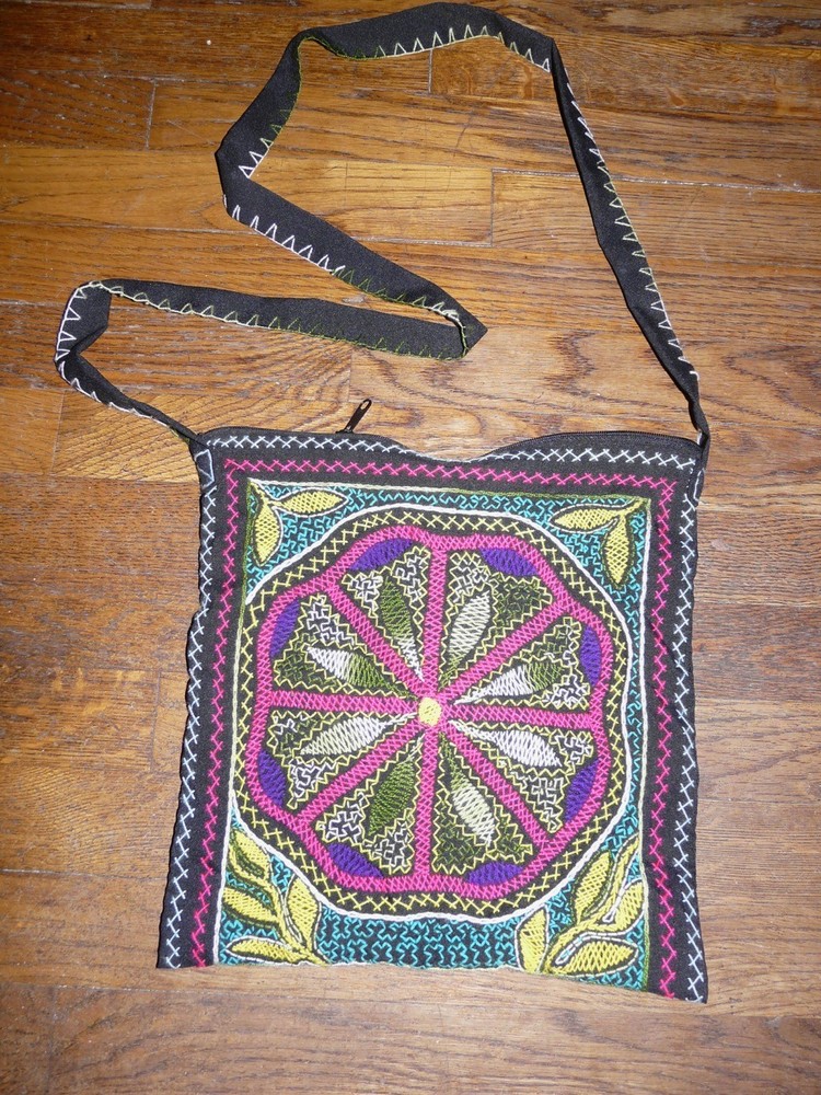 SHIPIBO PERU AMAZON INDIAN LARGE EMBROIDERED BAG #2