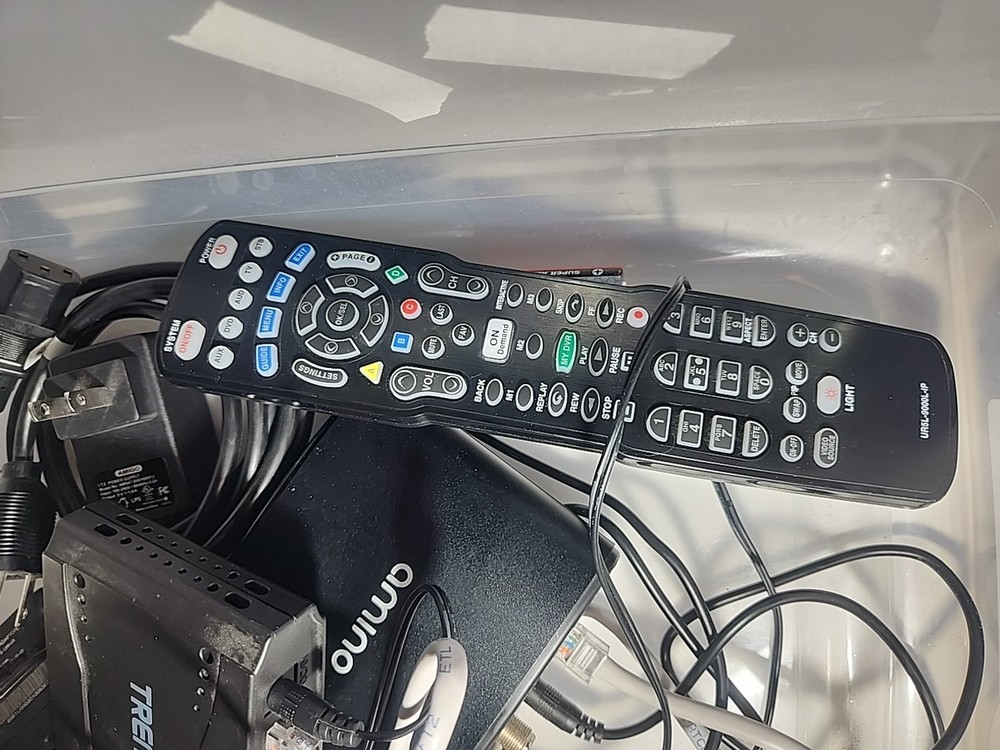 AMINO A140 DECODER ,FASTEST MODEL,HDMI OUTPUT + Trendnet + Remote Untested