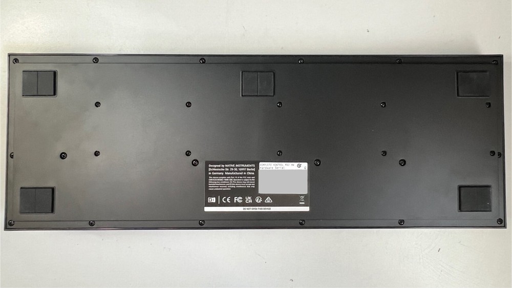 Native Instruments Komplete Kontrol M32 Controller Keyboard + Analog Cases Pulse