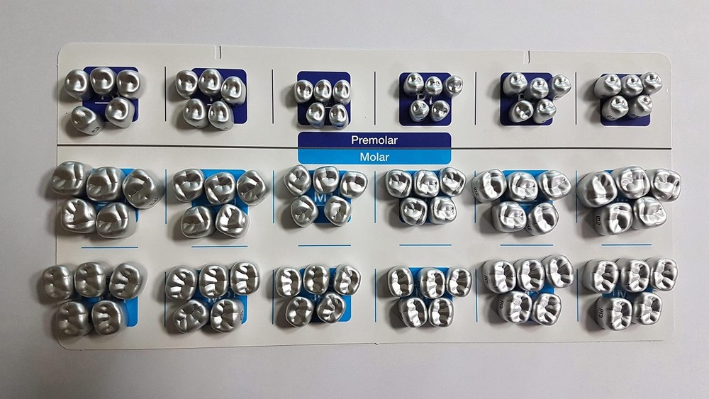 Anodized Aluminum Crowns, Molar Refill, #18, 20/Box