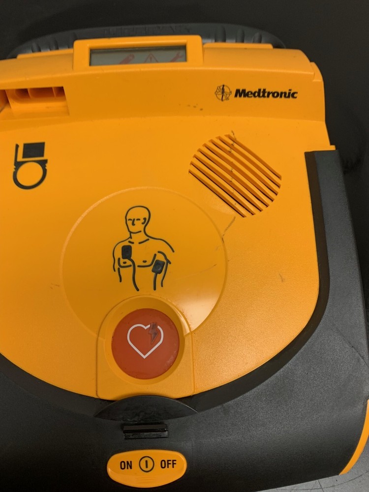 LIFEPAK CR PLUS