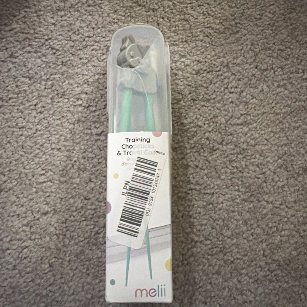 Training Chopsticks Melii Travel Case Cracked