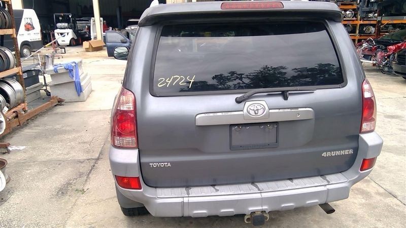 2003-2015 Toyota 4Runner Front Left Driver Spindle Knuckle Assembly Oem