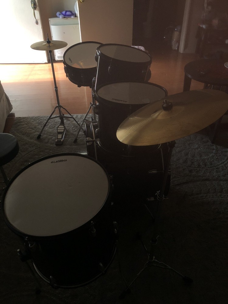 Lagrima Drum Set