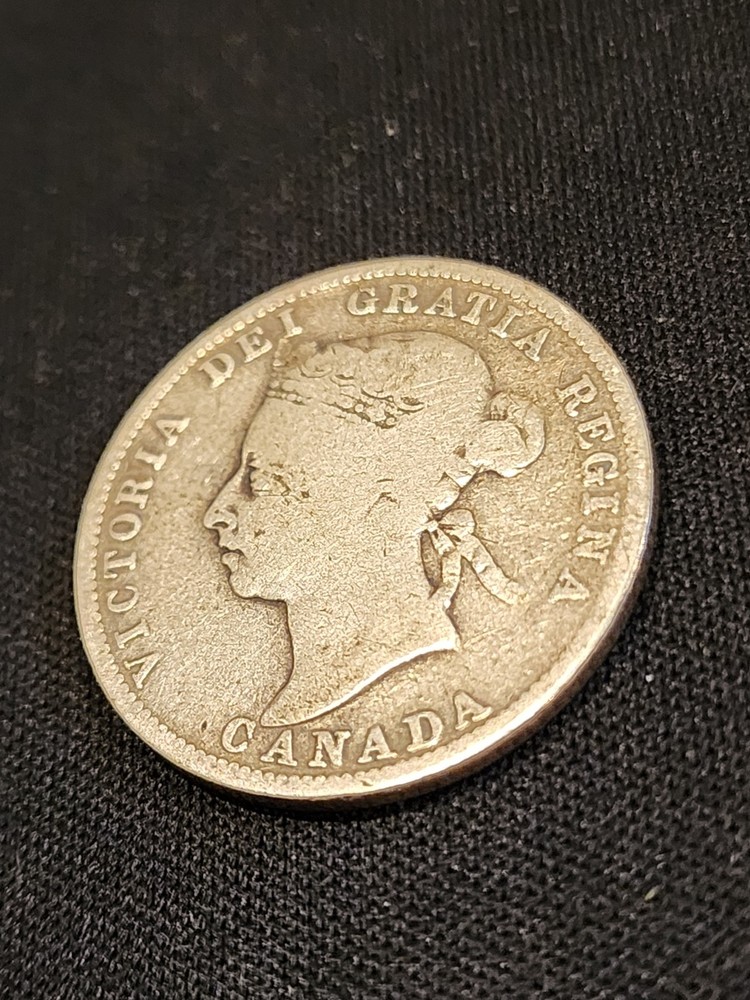1900 Canada 25 Cents Silver Coin