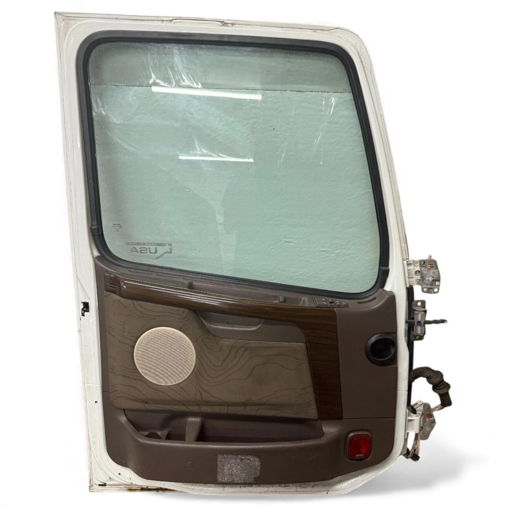 VOLVO VNL Gen 2 DOOR ASSEMBLY FRONT LEFT, Driver Side - White