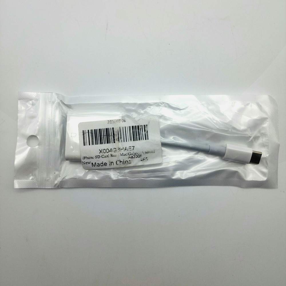 USB-C to SD Card Camera Reader for Apple or Samsung