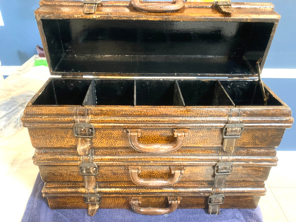 Vintage 5 Compartment Wooden Wine Storage Case