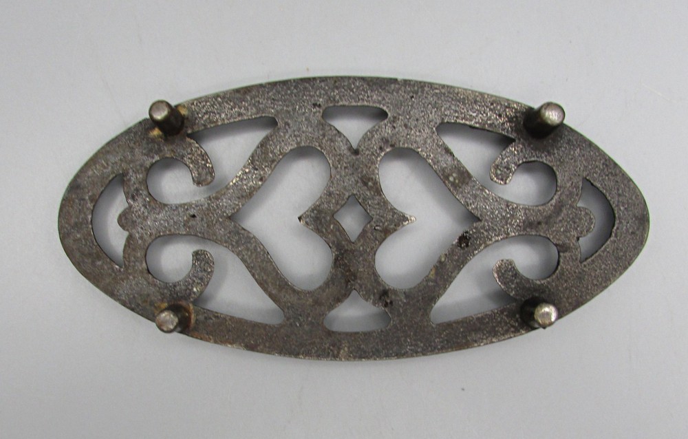 Heart Design Sad Iron Stand/Trivet