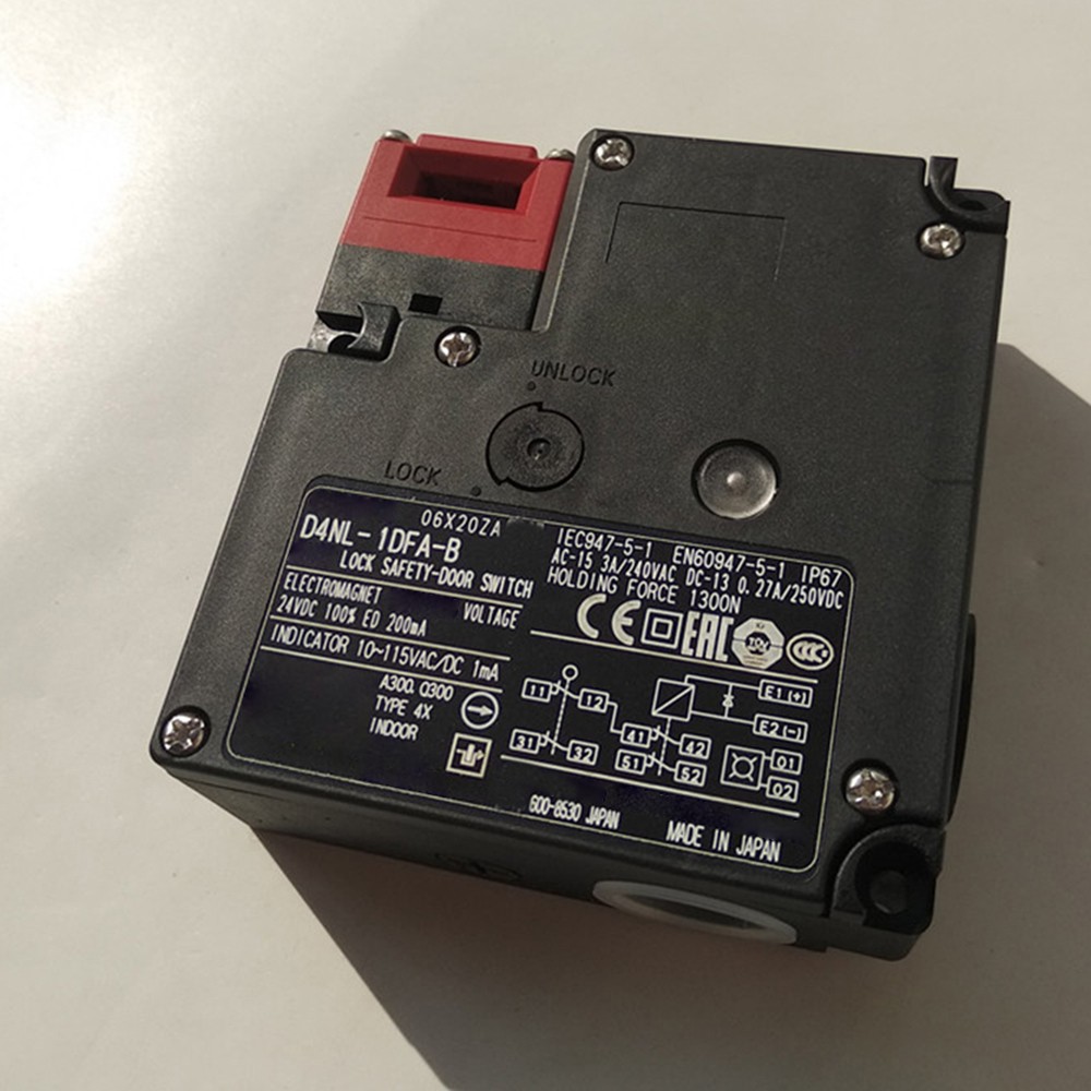 D4NL-1DFA-B For OMRON Safety Door Switch