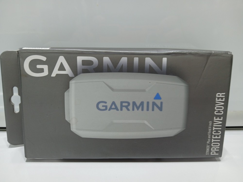 Garmin Striker Protective Cover Plus & Vivid 4-inch
